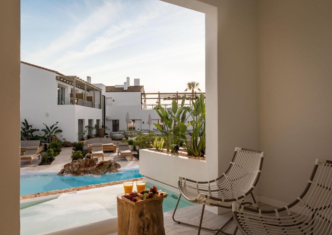 Lago Resort Menorca - Suites Del Lago Adults Only Cala en Bosch Dış mekan fotoğraf