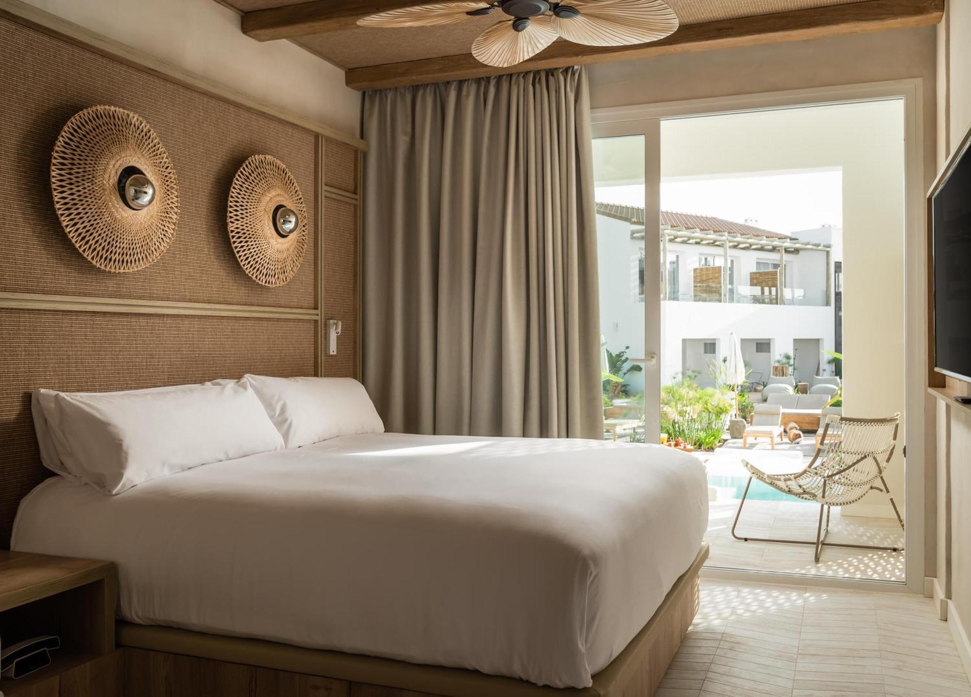 Lago Resort Menorca - Suites Del Lago Adults Only Cala en Bosch Dış mekan fotoğraf